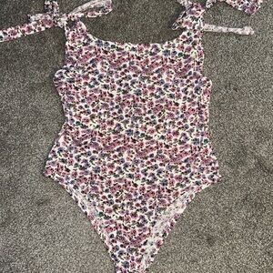 Floral Backless Bodysut